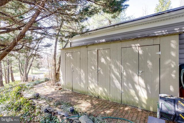 4417 WAKEFIELD CHAPEL RD, Annandale, VA 22003