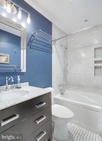 4417 WAKEFIELD CHAPEL RD, Annandale, VA 22003