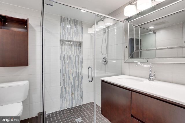 4417 WAKEFIELD CHAPEL RD, Annandale, VA 22003