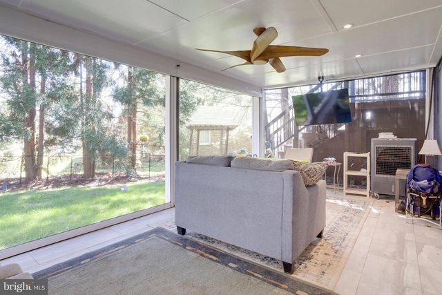 4417 WAKEFIELD CHAPEL RD, Annandale, VA 22003