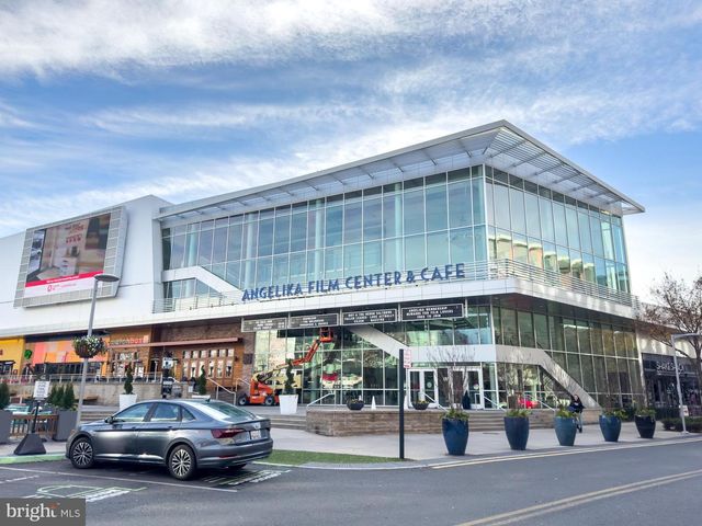 4417 WAKEFIELD CHAPEL RD, Annandale, VA 22003