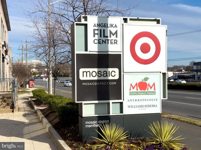 4417 WAKEFIELD CHAPEL RD, Annandale, VA 22003