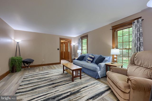 1701 HICKORY DR, Lebanon, PA 17042
