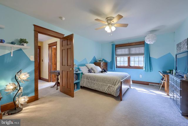1701 HICKORY DR, Lebanon, PA 17042