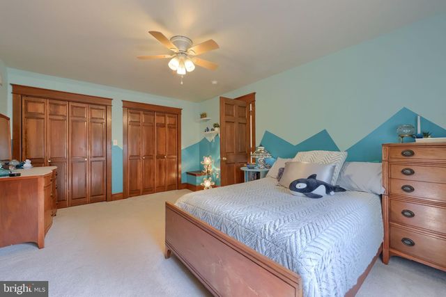 1701 HICKORY DR, Lebanon, PA 17042