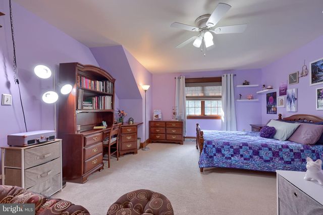 1701 HICKORY DR, Lebanon, PA 17042