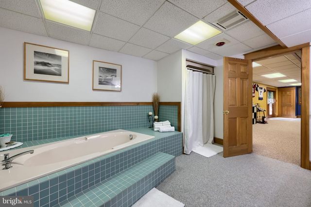 1701 HICKORY DR, Lebanon, PA 17042