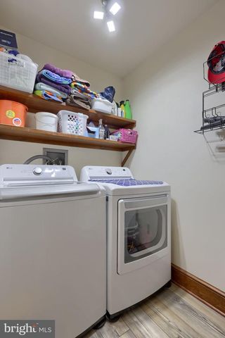 1701 HICKORY DR, Lebanon, PA 17042