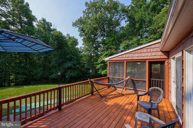 1701 HICKORY DR, Lebanon, PA 17042