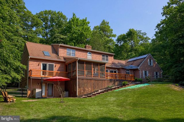 1701 HICKORY DR, Lebanon, PA 17042