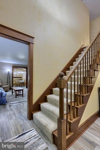 1701 HICKORY DR, Lebanon, PA 17042