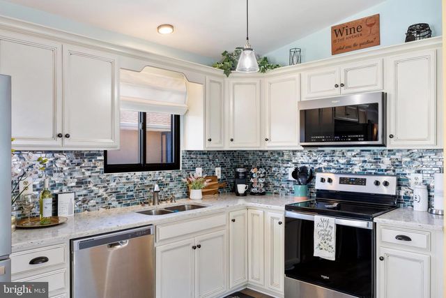 802 WATERVIEW DR, Orchard Beach, MD 21226