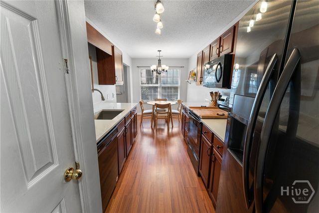 125 Knotty Pine Circle, Springfield, GA 31329