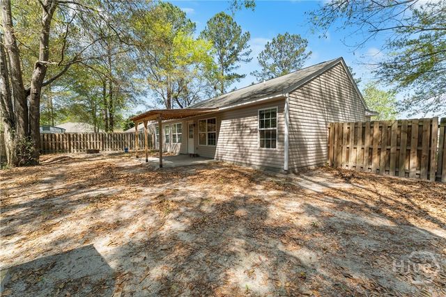 125 Knotty Pine Circle, Springfield, GA 31329
