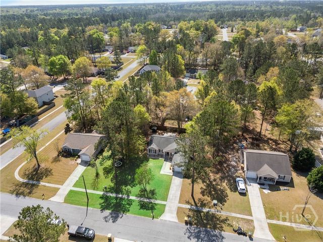 125 Knotty Pine Circle, Springfield, GA 31329