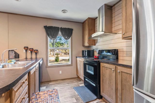 5467 Highway 66, Loris, SC 29569