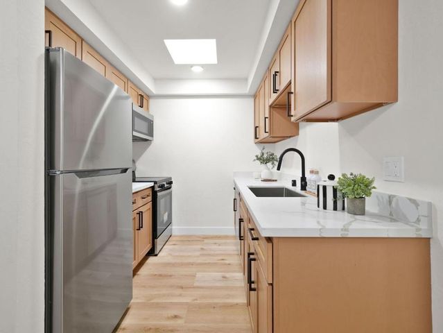 500 W Middlefield Road 170, Mountain View, CA 94043