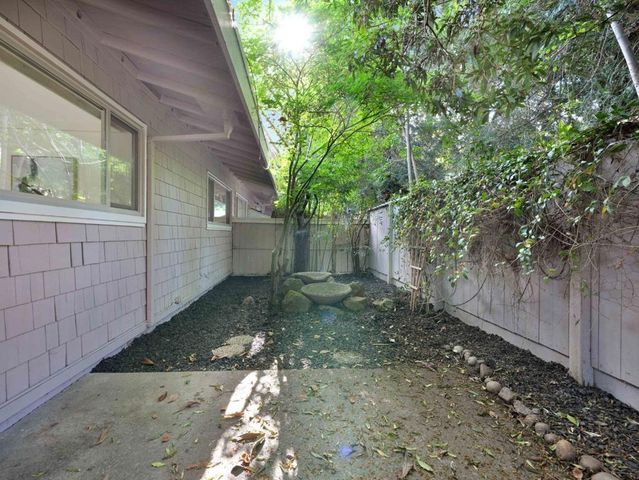 500 W Middlefield Road 170, Mountain View, CA 94043