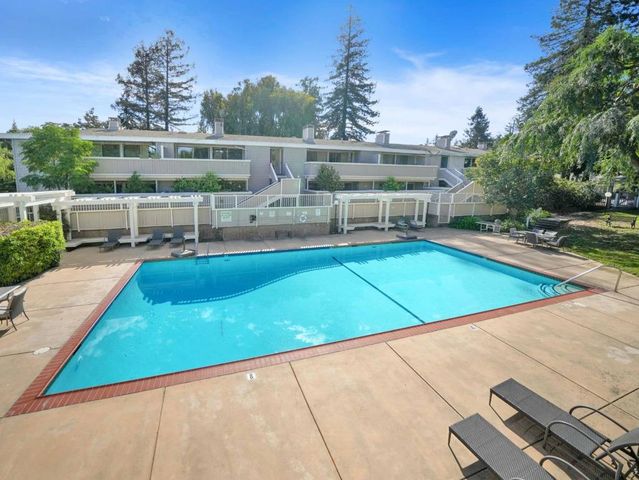 500 W Middlefield Road 170, Mountain View, CA 94043