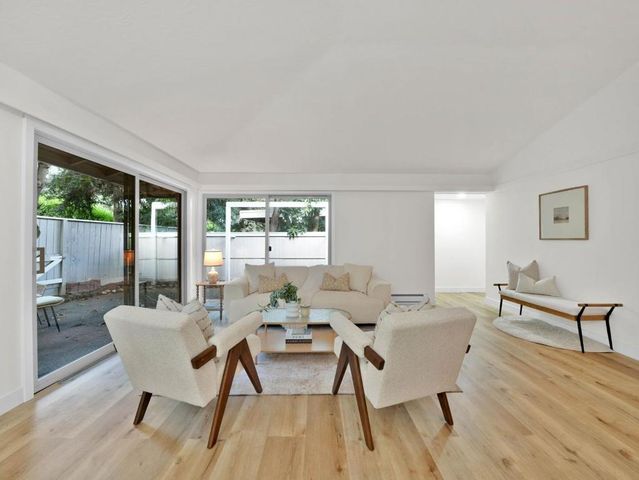 500 W Middlefield Road 170, Mountain View, CA 94043