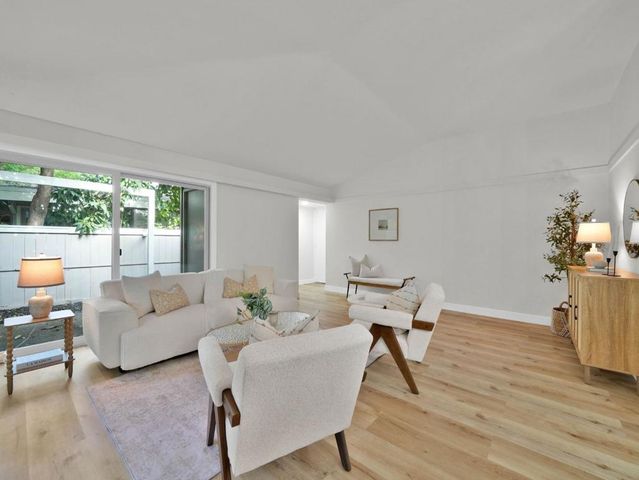 500 W Middlefield Road 170, Mountain View, CA 94043