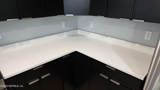6652 VAN GUNDY Road, Jacksonville, FL 32208