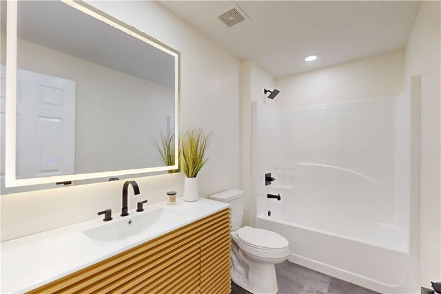 674 30th Avenue SW, Vero Beach, FL 32968