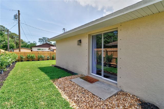 674 30th Avenue SW, Vero Beach, FL 32968