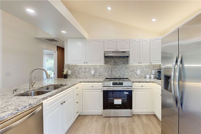 674 30th Avenue SW, Vero Beach, FL 32968