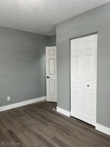 208 S 15th Street, Sebring, OH 44672