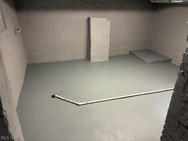 208 S 15th Street, Sebring, OH 44672