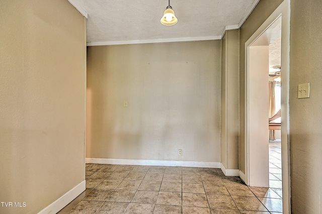 3302 Mayfield Drive, Johnson City, TN 37604
