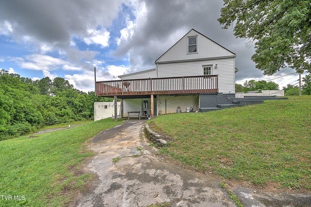 3302 Mayfield Drive, Johnson City, TN 37604