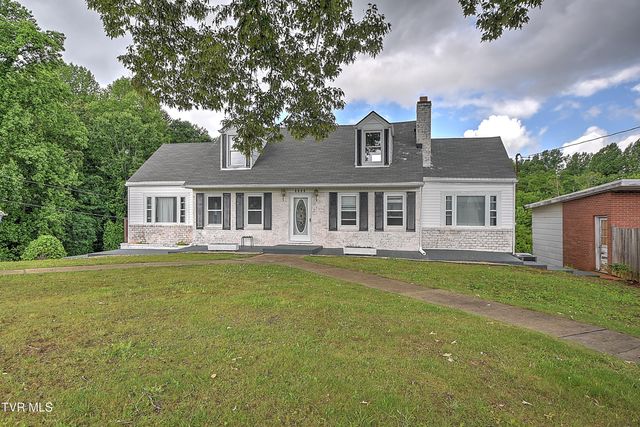 3302 Mayfield Drive, Johnson City, TN 37604