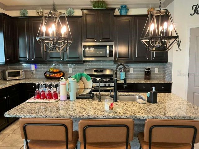 1002 BERRY LEAF COURT, Apopka, FL 32703