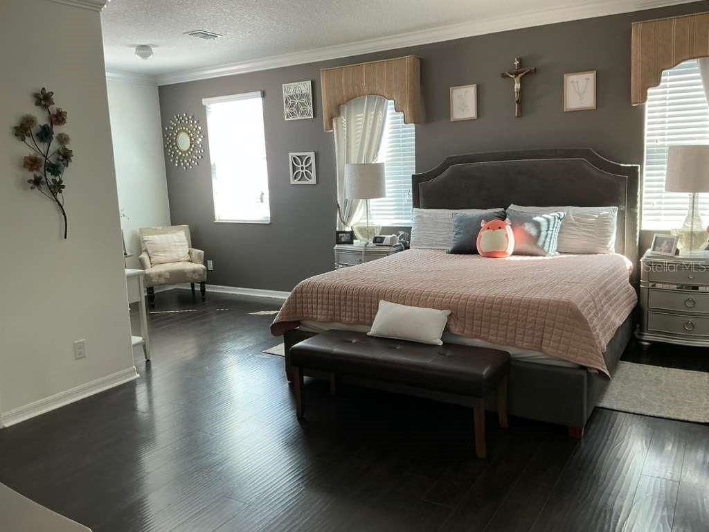 Image 15 of property listing at 1002 BERRY LEAF COURT, Apopka, FL 32703