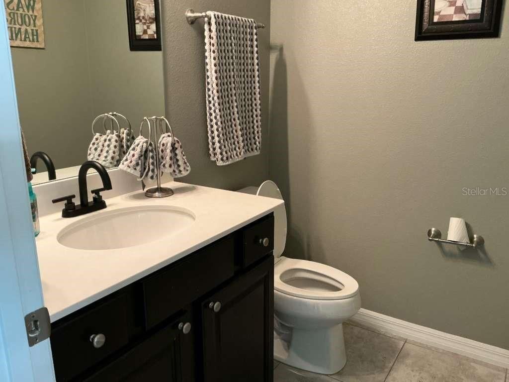 Image 20 of property listing at 1002 BERRY LEAF COURT, Apopka, FL 32703