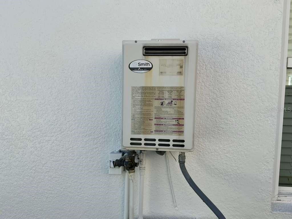 Image 33 of property listing at 1002 BERRY LEAF COURT, Apopka, FL 32703