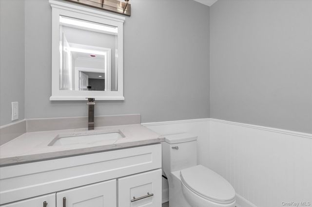 33 Prentice Road, Levittown, NY 11756