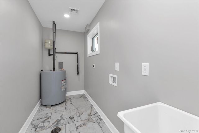 33 Prentice Road, Levittown, NY 11756