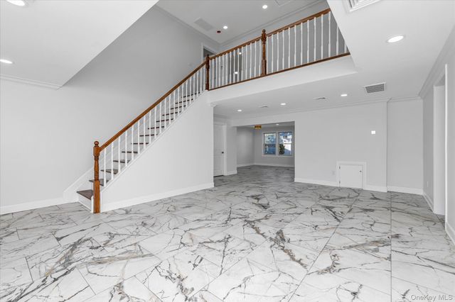 33 Prentice Road, Levittown, NY 11756