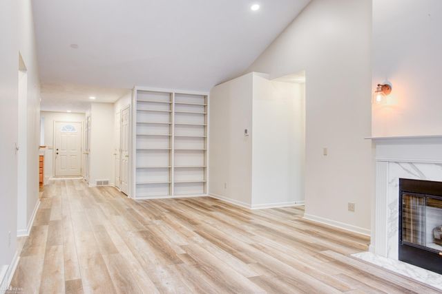 914 Chipman Lane, Owosso, MI 48867