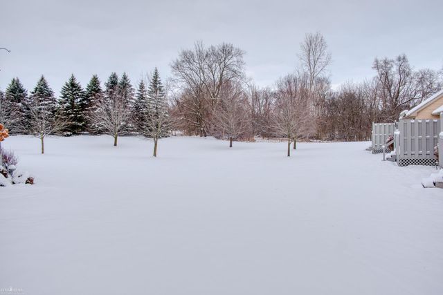 914 Chipman Lane, Owosso, MI 48867