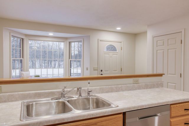 914 Chipman Lane, Owosso, MI 48867