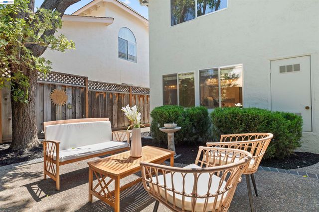 6159 Corte Padre, Pleasanton, CA 94566