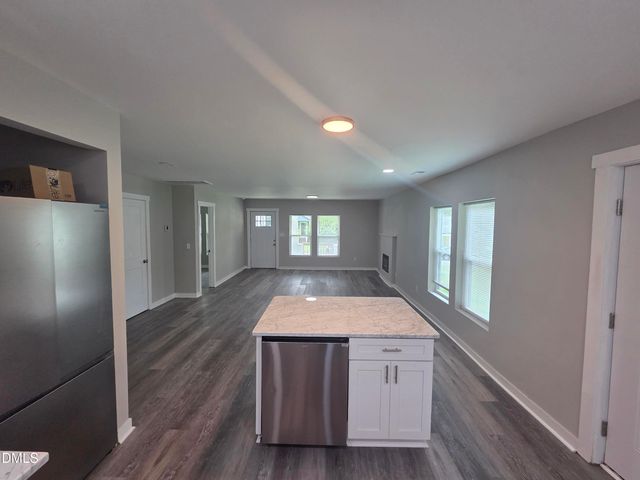 523 E Nelson Avenue, Wake Forest, NC 27587
