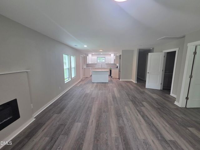 523 E Nelson Avenue, Wake Forest, NC 27587
