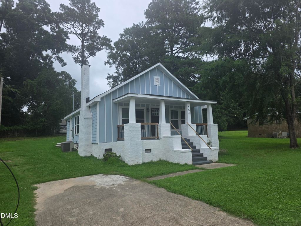523 E Nelson Avenue, Wake Forest, NC 27587