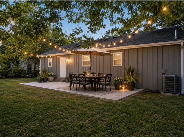 808 S Bois D Arc, Forney, TX 75126