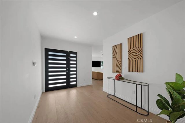 9150 Zelzah Avenue, Northridge, CA 91325